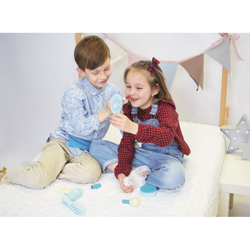 CHILDREN'S WOODEN PROFESSION SET - ASSORTED