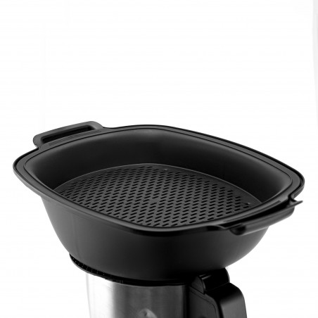 Večnamenski robot za kuhanje