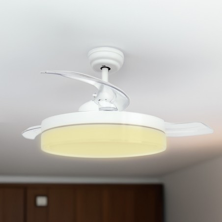 Loft ventilator med lette og tilbagetrækkelige knive