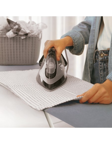 Folding ironing board