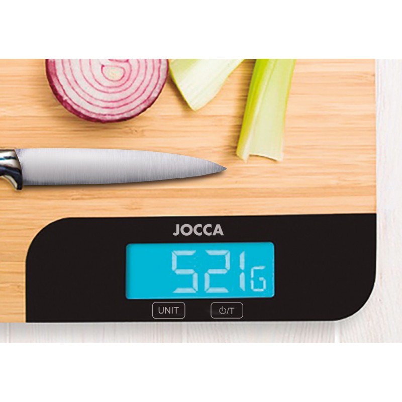 CHOPPING BOARD WITH INTEGRATED SCALE