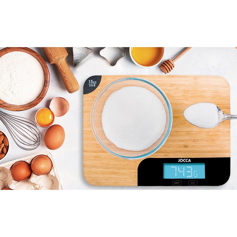 CHOPPING BOARD WITH INTEGRATED SCALE