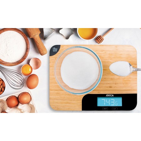 CHOPPING BOARD WITH INTEGRATED SCALE