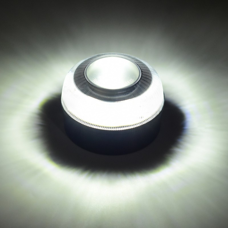 Pakke til bilen: Emergent Light, Håndstøvsuger...