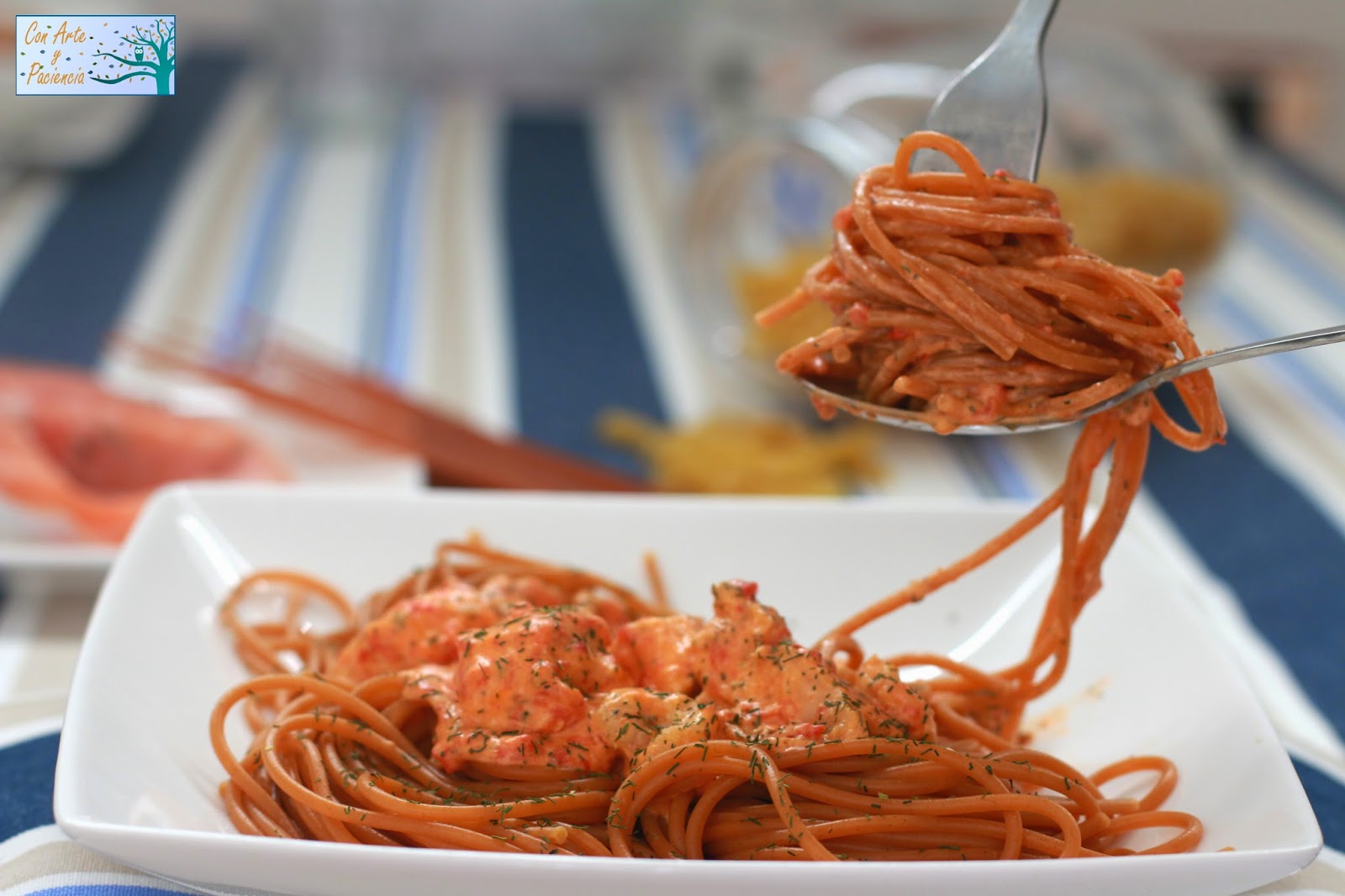 Espaguetis con salmón y gambas (1)